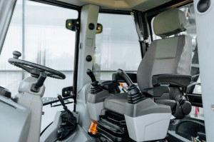 Экскаватор-погрузчик BULL 4SX-F