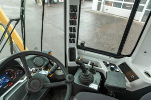 Погрузчик фронтальный LGCE L918H (ковш 0,9 м челюстной, доп. линия)