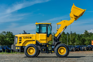 Погрузчик фронтальный LGCE L935H (ковш 1,8 м челюстной, доп. линия)