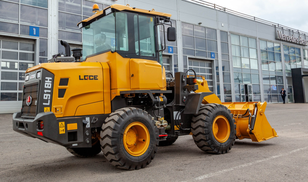 Погрузчик фронтальный LGCE L918H (ковш 0,9 м челюстной, доп. линия) копия №1767533777
