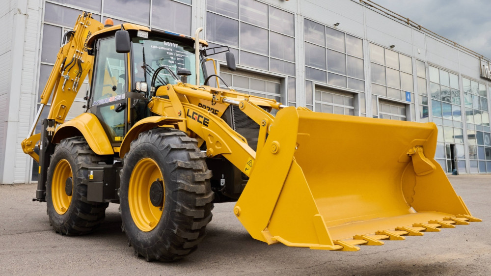 Экскаватор-погрузчик LGCE B879F (дополнительная 3X гидролиния, БСМ, RideControl)