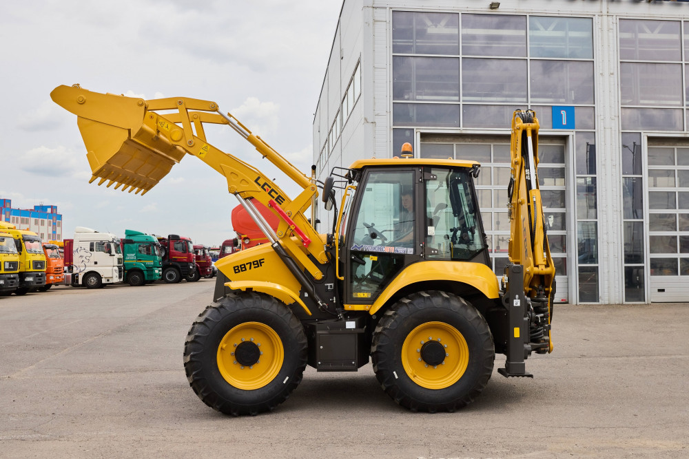 Экскаватор-погрузчик LGCE B879F (дополнительная 3X гидролиния, БСМ, RideControl)
