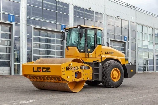Каток грунтовый LGCE RS7140H (полный привод)