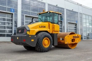 Каток грунтовый LGCE RS7140H (полный привод)