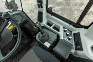 Погрузчик фронтальный LGCE L946H (ковш 2,5 м стандартный)