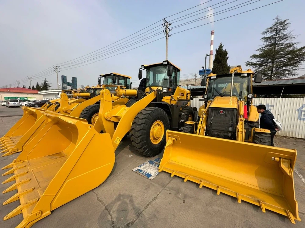 Погрузчик фронтальный LGCE L953H (ковш 3,0 м стандартный, доп. линия)