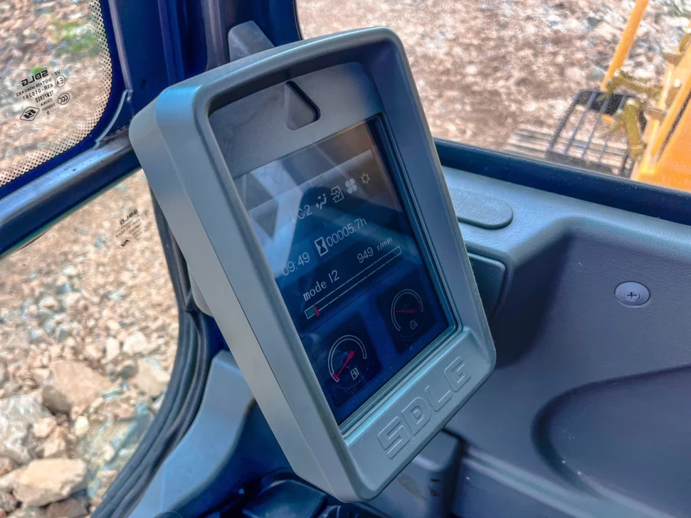 Экскаватор гусеничный LGCE E6150F (Однопоточная гидролиния)