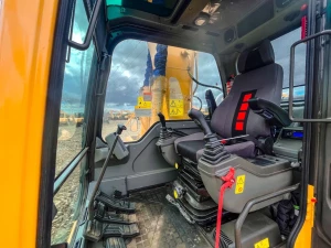 Экскаватор гусеничный LGCE E6150F (Однопоточная гидролиния)