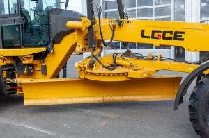 Автогрейдер LGCE G9165F (передний отвал, средний отвал)
